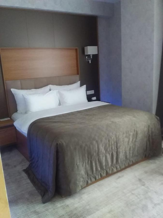 Midtown Hotel Баку Екстер'єр фото