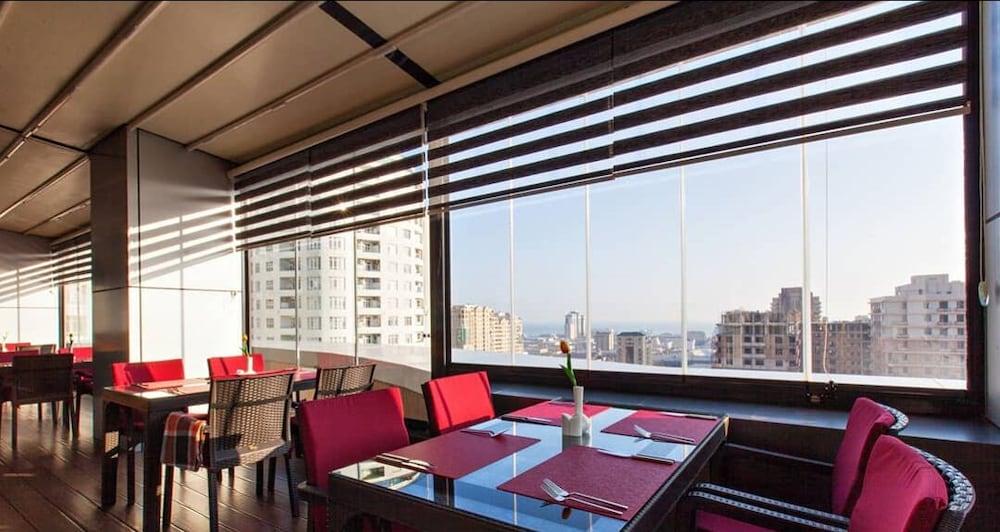 Midtown Hotel Баку Екстер'єр фото
