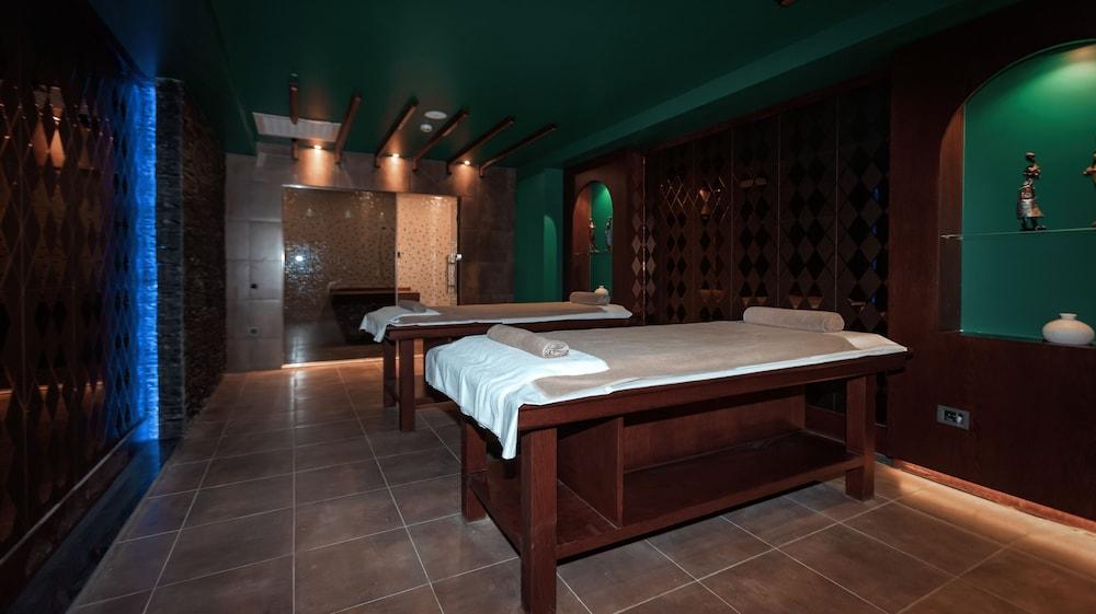 Midtown Hotel Баку Екстер'єр фото