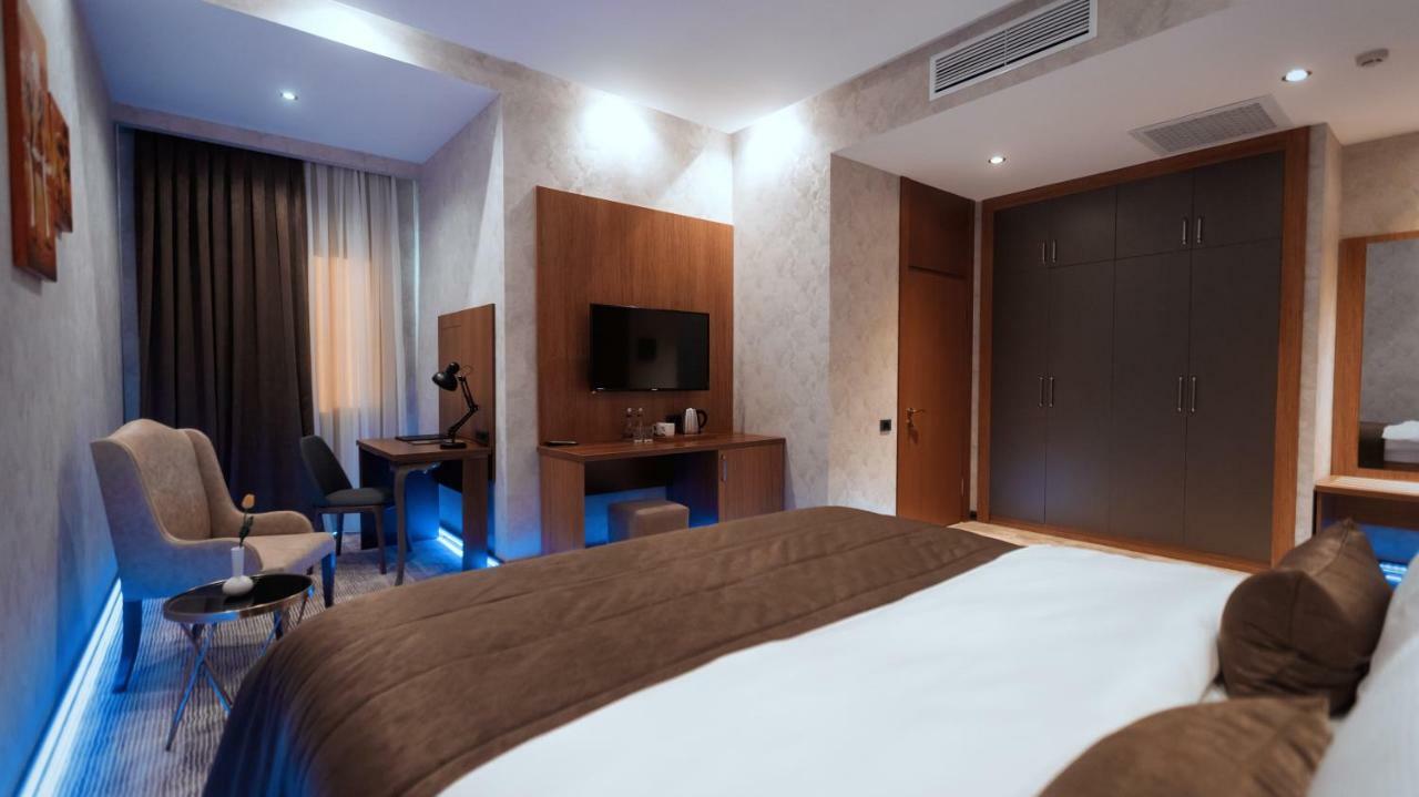 Midtown Hotel Баку Екстер'єр фото